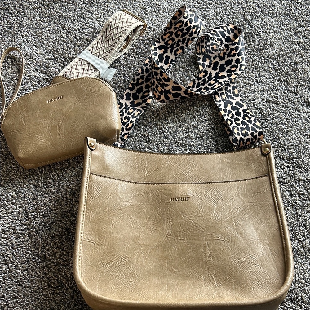 Tan Women's Bag Set- NWOT